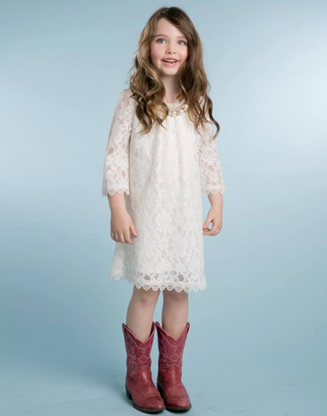Floral Lace Dress With a Pearl Necklace - Ivory