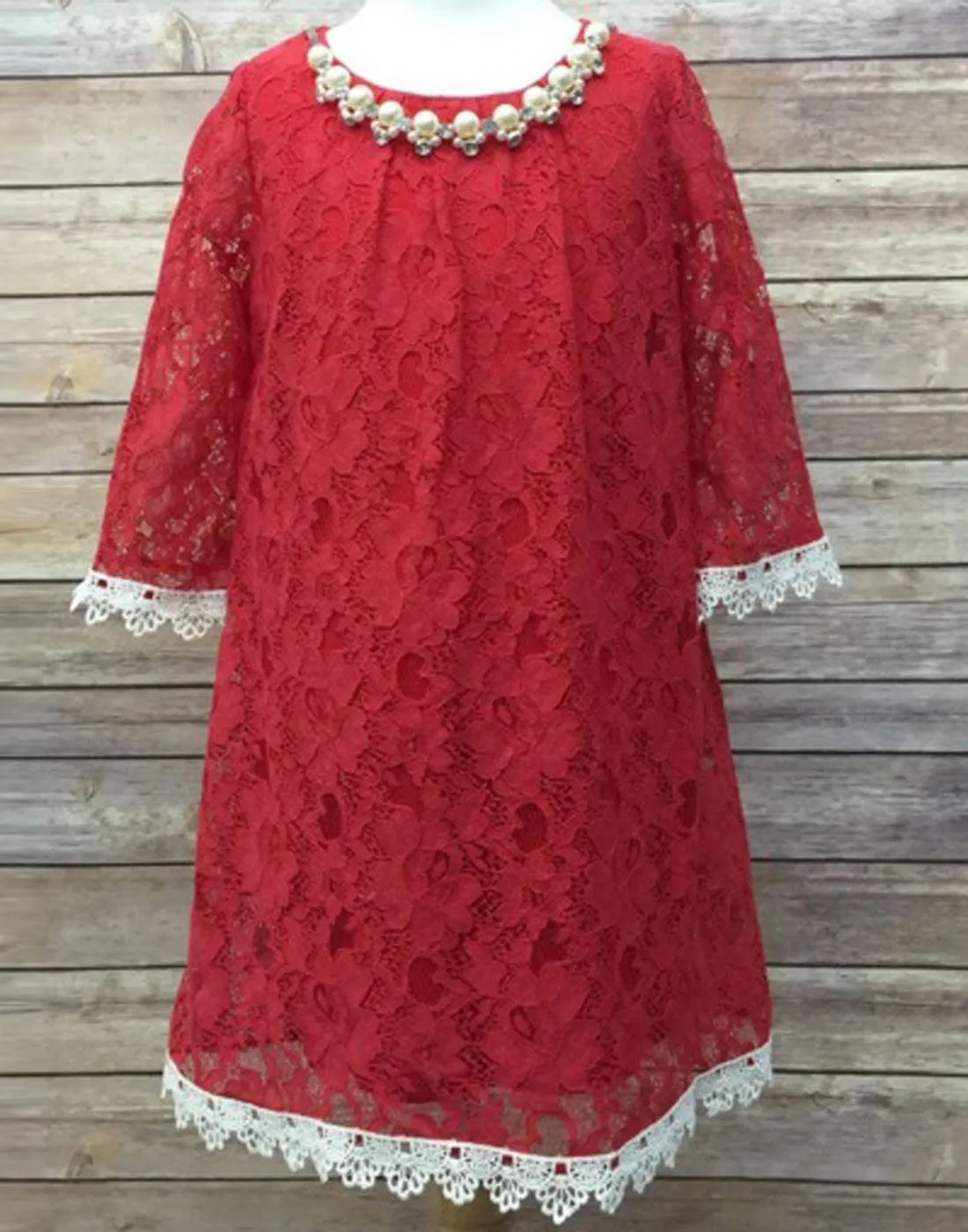Floral Lace Dress With a Pearl Necklace - Ivory