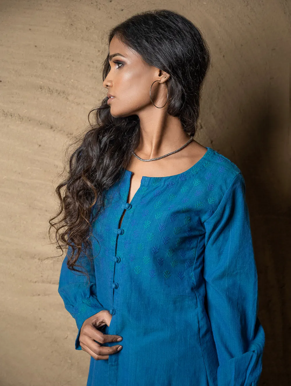 Handwoven Elegance. Kashida Pattu Cotton Top & Wrap Skirt Set - Blue Vibe