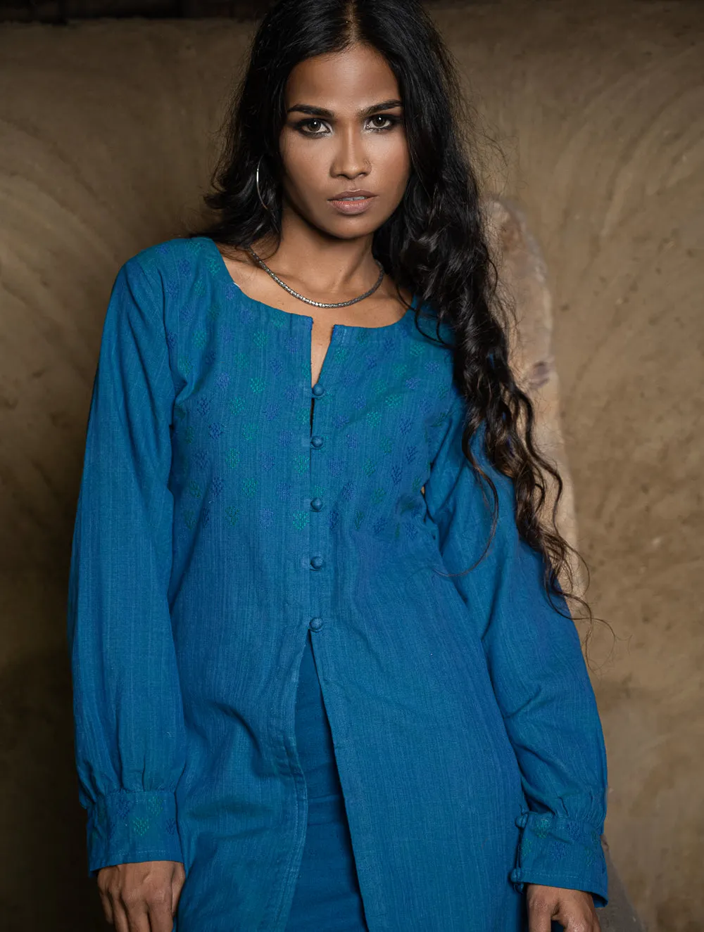 Handwoven Elegance. Kashida Pattu Cotton Top & Wrap Skirt Set - Blue Vibe