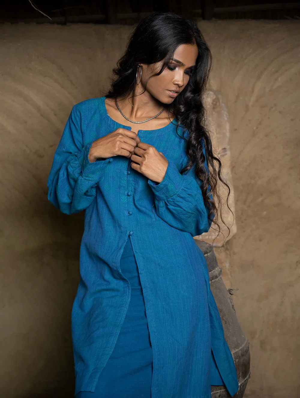 Handwoven Elegance. Kashida Pattu Cotton Top & Wrap Skirt Set - Blue Vibe