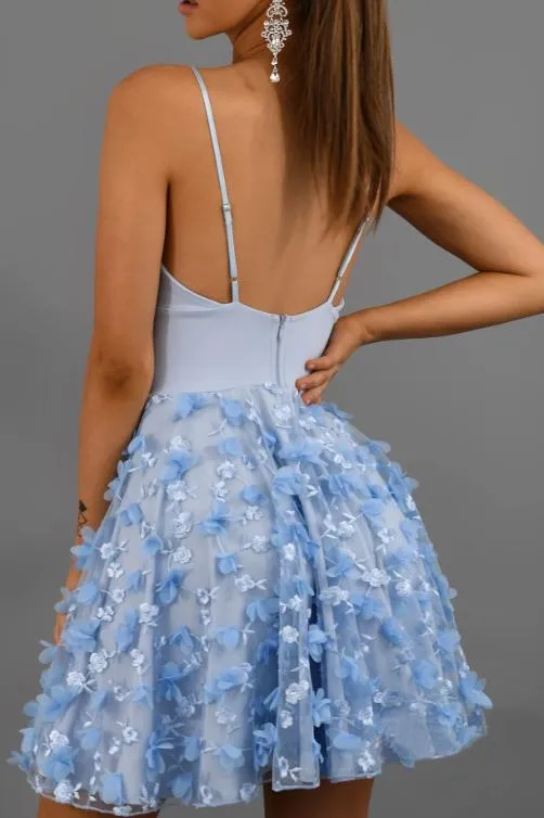 Luolandi Sexy Lace Spaghetti V Neck Straps Short Homecoming Dress Short Prom Dresses Beautiful
