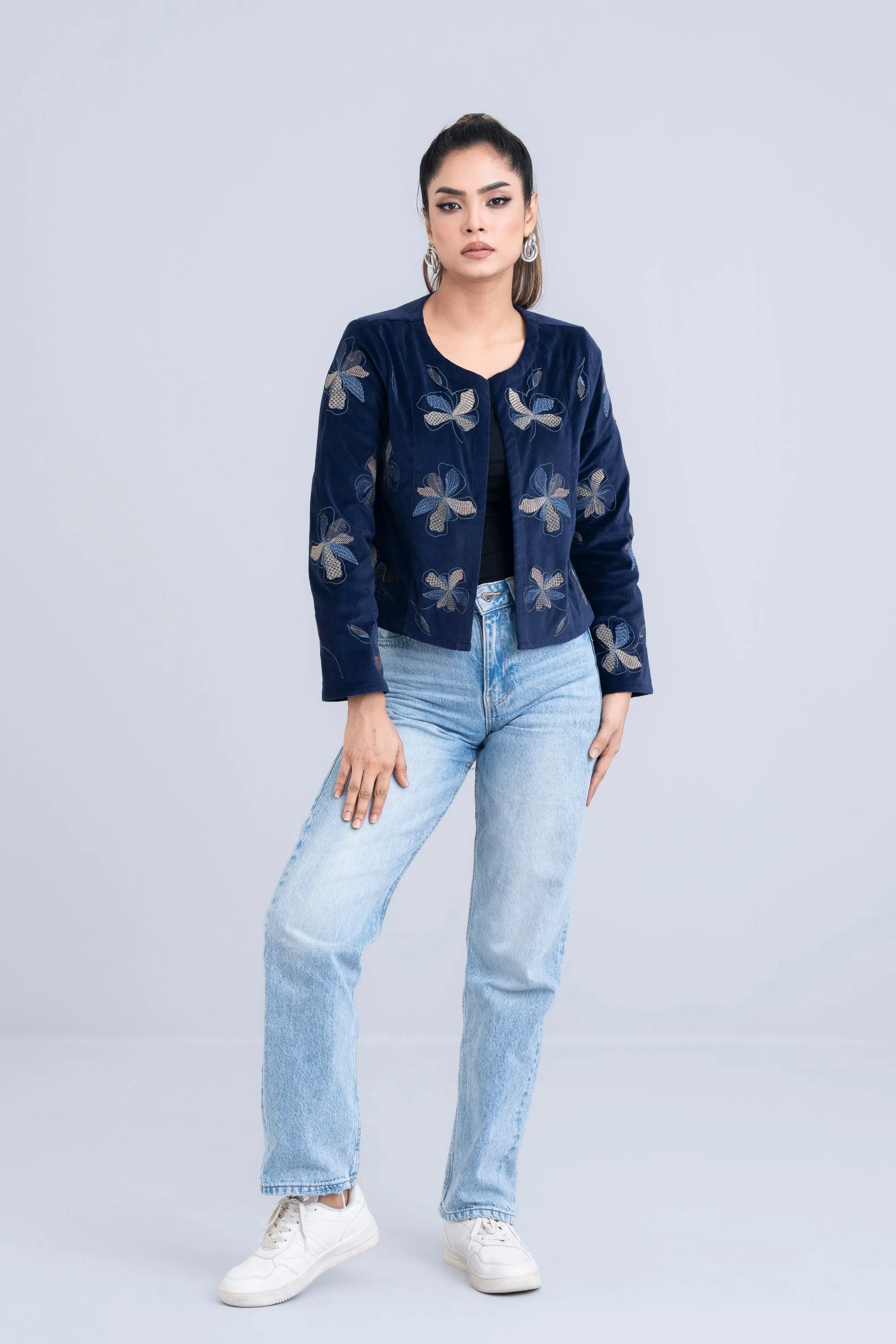 Relaxed Fit Floral Embroidered Bolero Top