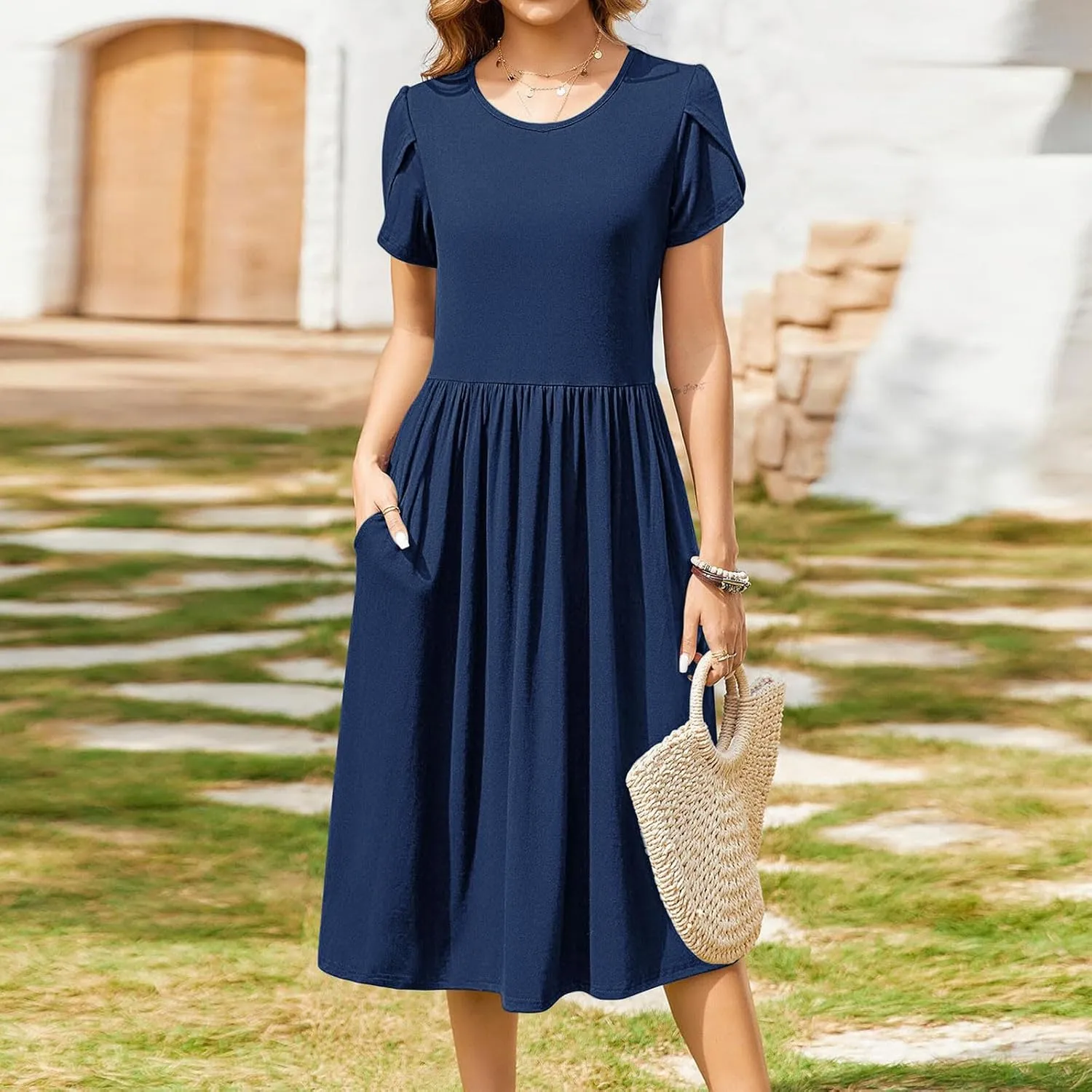 Women's Summer Short Sleeve A-Line Midi Dresses Casual Crewneck T-Shirt Dresses Flowy Beach Sundress with Pockets
