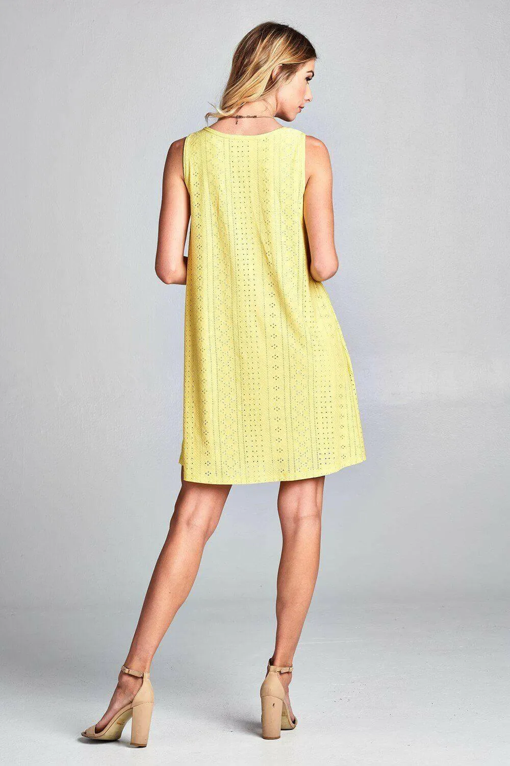 Women's Vivid Solid Sleeveless Mini Modern Short Dress